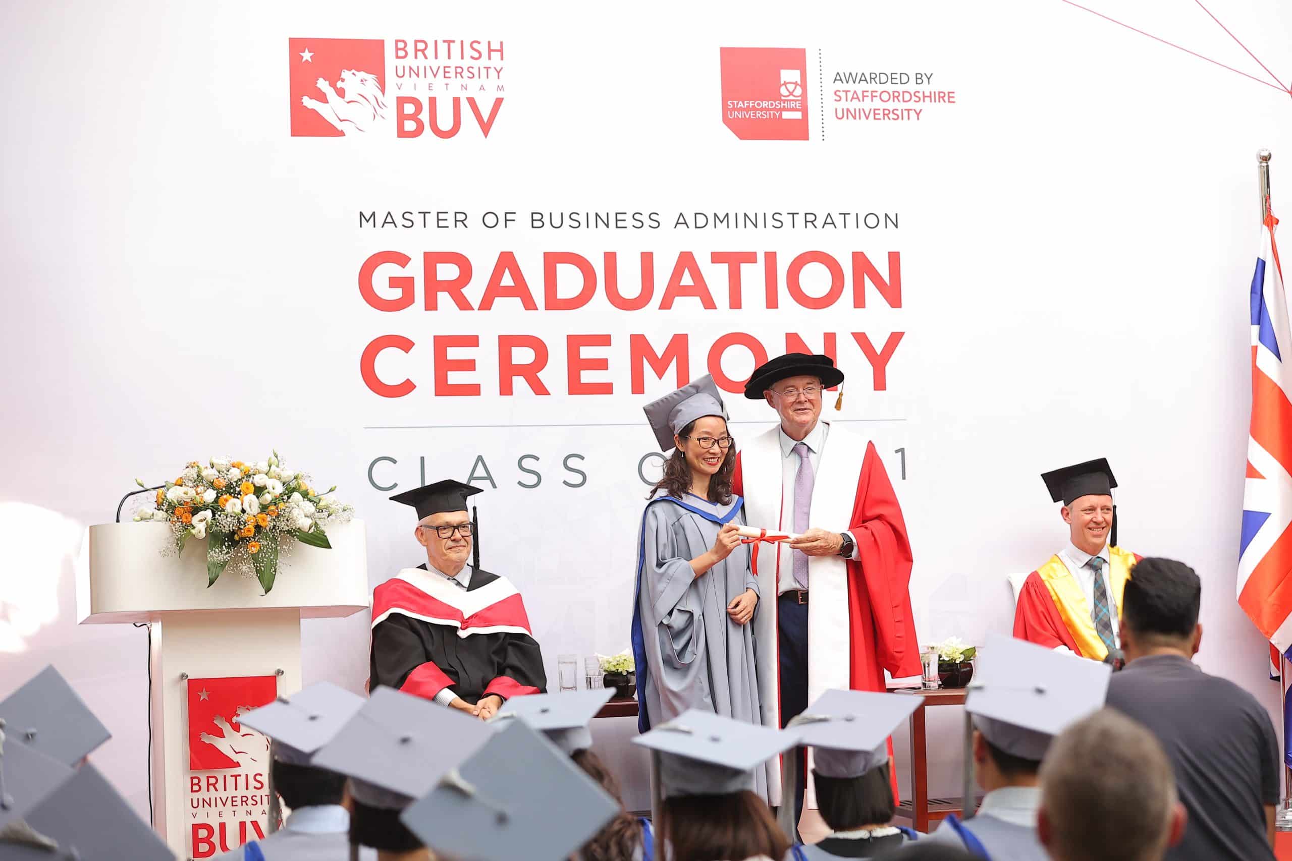 Lễ tốt nghiệp chương trình MBA của Anh Quốc tại Việt Nam
