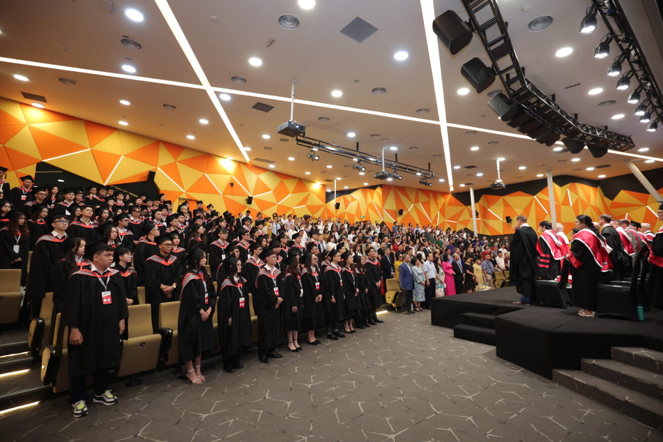 British University Vietnam (BUV) celebrates the bright future of new graduates  