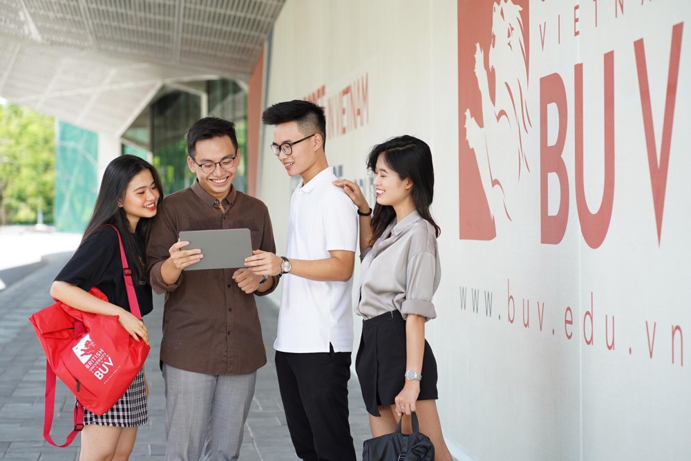 Sĩ từ cần tham khảo học phí ngành Quản trị Kinh doanh tại Việt Nam để chuẩn bị cũng như đưa ra lựa chọn phù hợp.