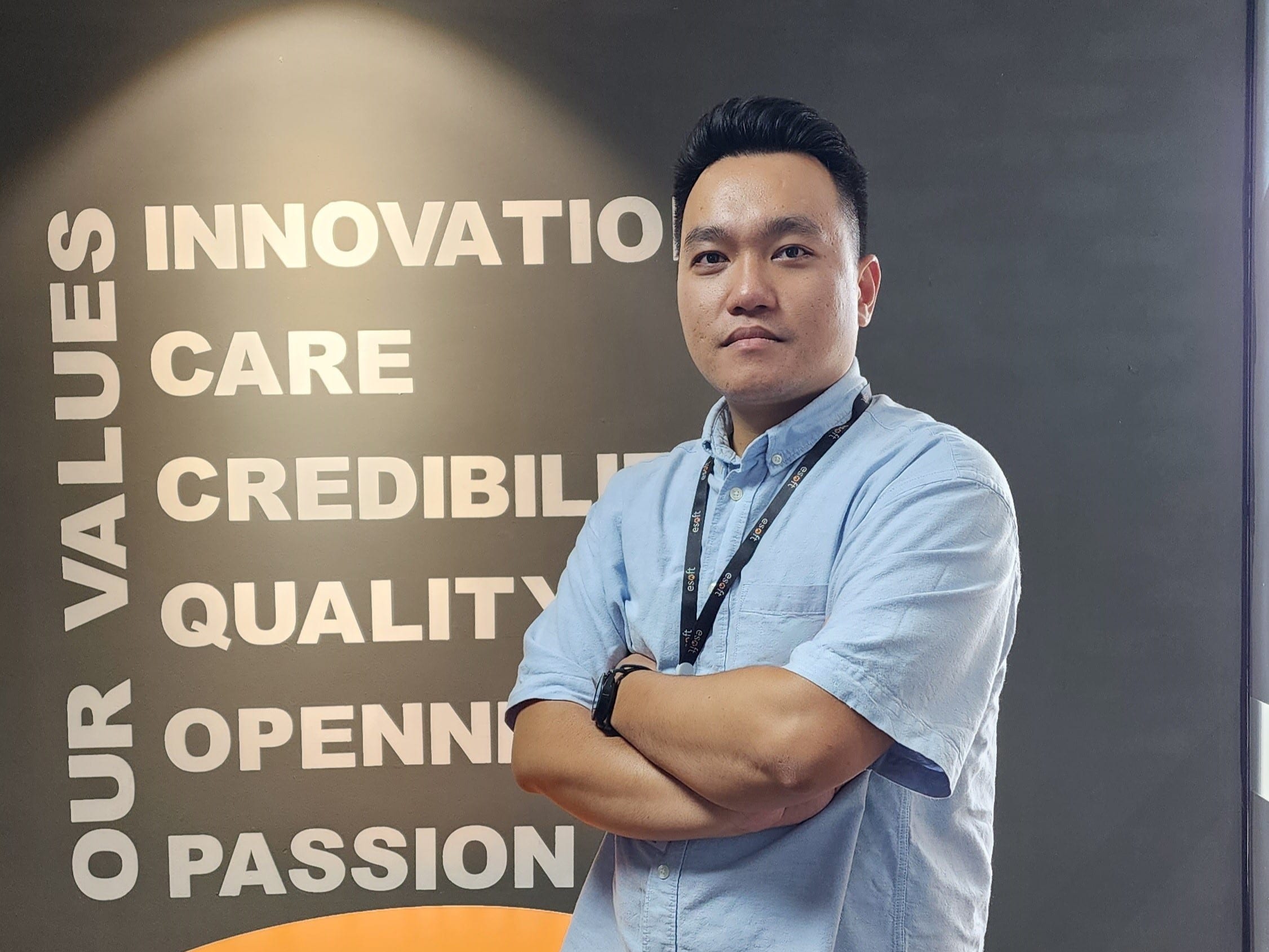 Alumnus Dang Viet Anh: Knowledge and experience always go together