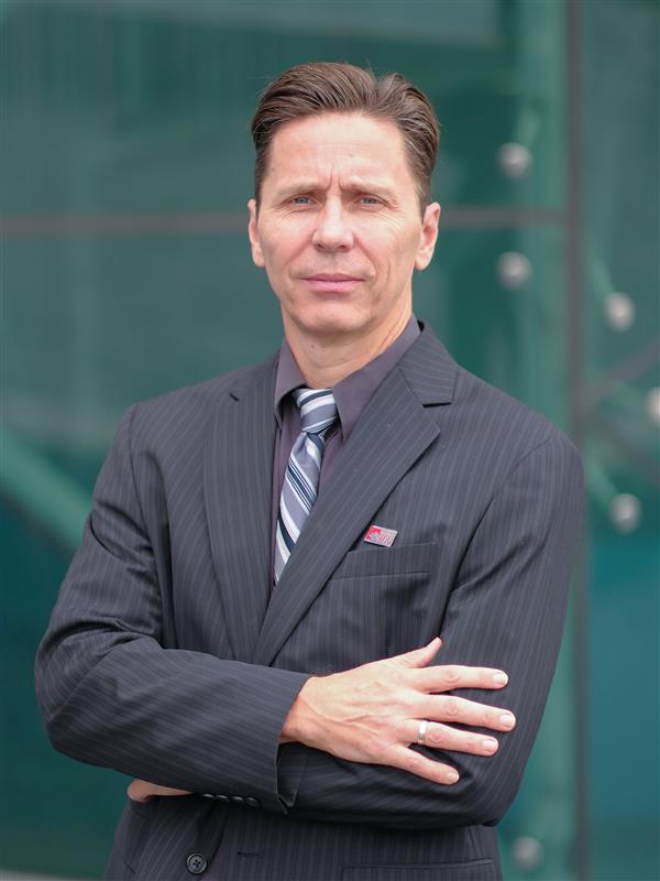 TIến sĩ Ross Adrian Williams