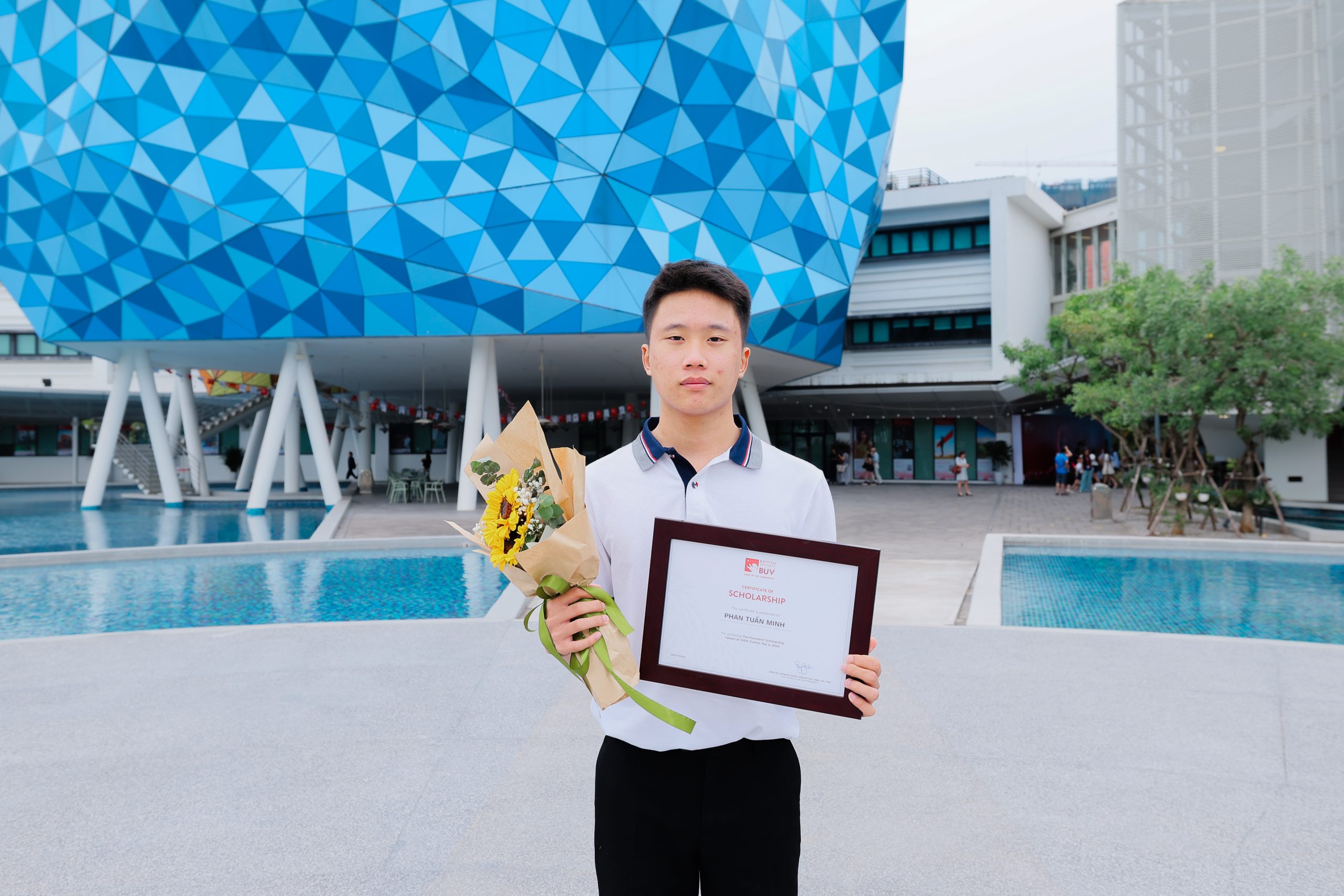 11 School Transfers, 10 House Moves: Student Secures Full Scholarship